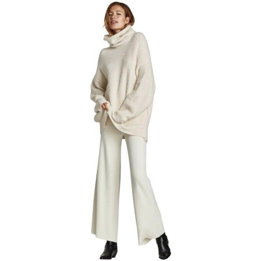 Zara cream high rise cropped flare knit pants